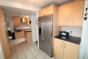 OPEN PLAN KITCHEN - click for photo gallery